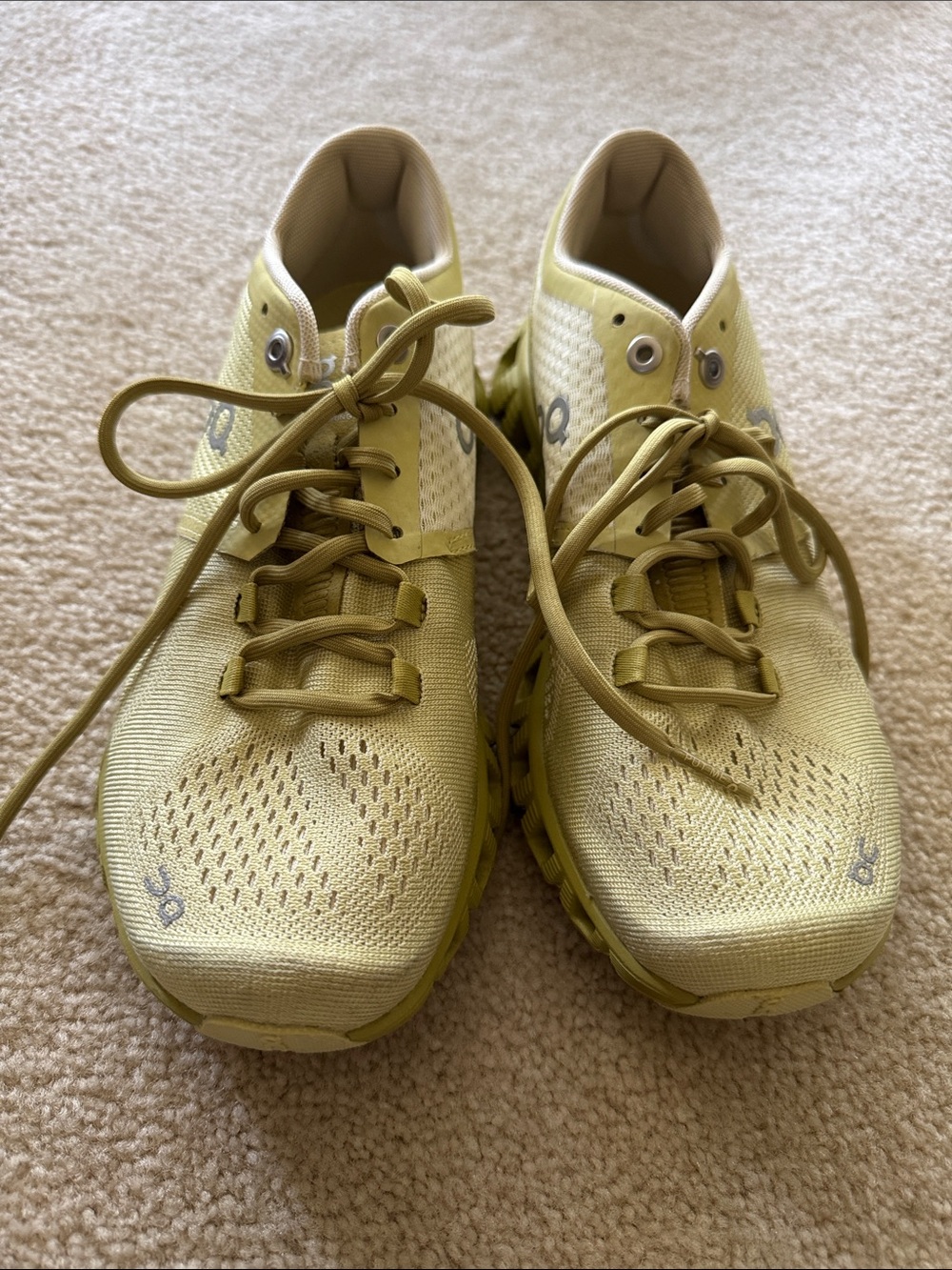 On Cloud Running Women's Cloudknife Running Shoes in Yellow Sz 5 1/2M